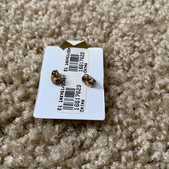 Heart Earrings w/ 14k diamond. - Picture 3 of 3